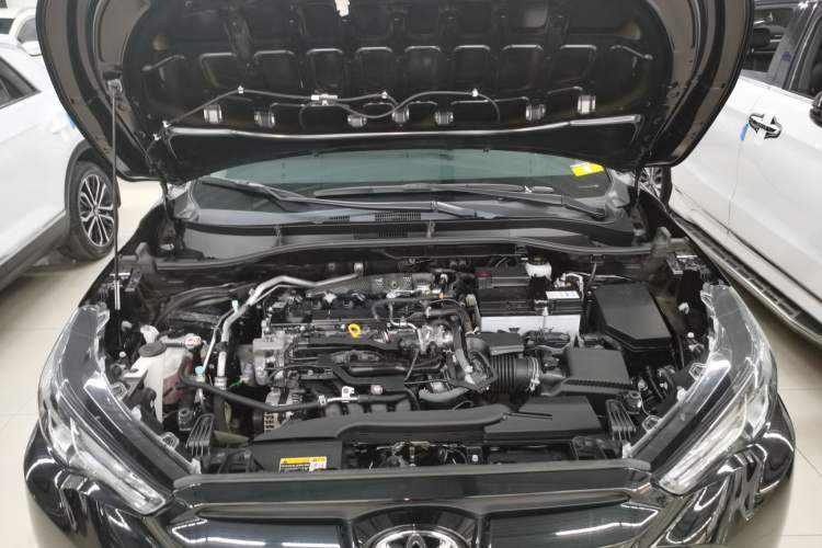 Used Toyota FRONTLANDER 2023 2.0L CVT Leading Edition Engine Bay