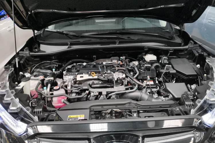 Used Toyota FRONTLANDER 2023 2.0L Smart Electric Hybrid Dual-Engine Luxury Edition Engine Bay