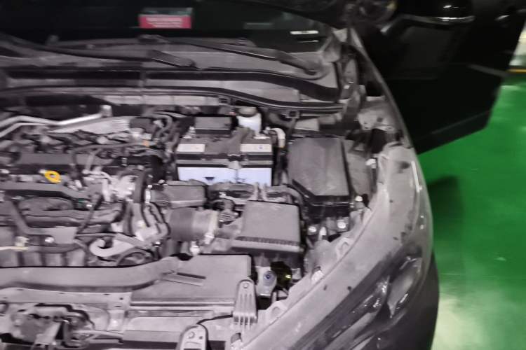 Used Toyota FRONTLANDER 2023 2.0L CVT Elite Edition Engine Bay Left