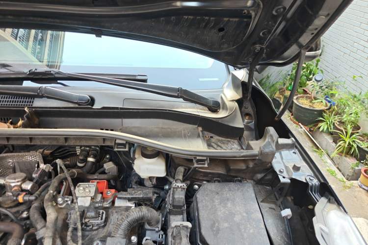 Used Toyota FRONTLANDER 2023 2.0L Smart Electric Hybrid Dual-Engine Leading Edition Engine Bay Left
