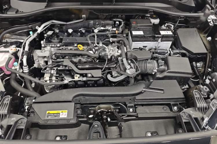 Used Toyota FRONTLANDER 2023 2.0L CVT Elite Edition Engine Bay