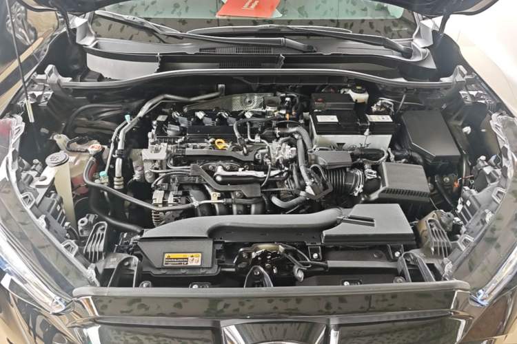 Used Toyota FRONTLANDER 2023 2.0L CVT Elite Edition Engine Bay