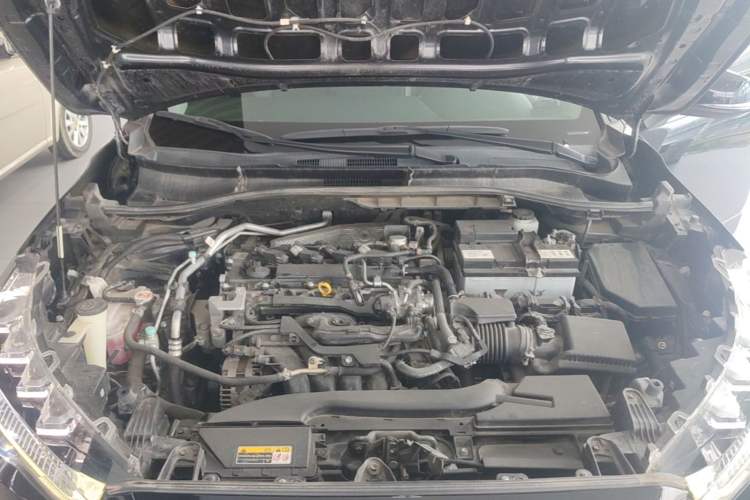 Used Toyota FRONTLANDER 2023 2.0L CVT Luxury Edition Engine Bay