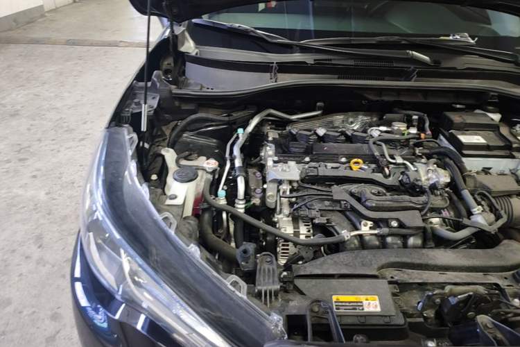 Used Toyota FRONTLANDER 2023 2.0L CVT Elite Edition Engine Bay Right