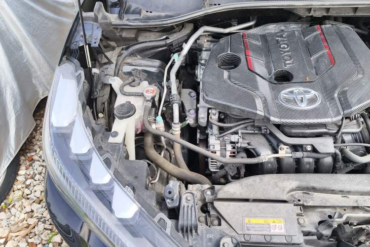 Used Toyota FRONTLANDER 2023 2.0L CVT Luxury Edition Engine Bay Right