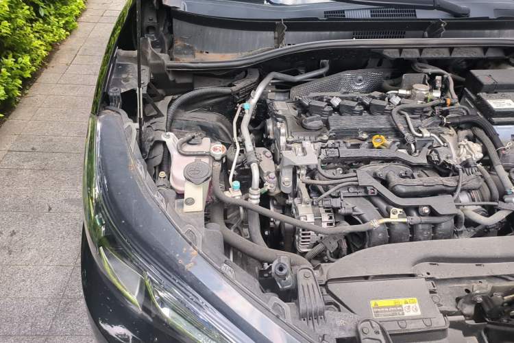 Used Toyota FRONTLANDER 2023 2.0L CVT Elite Edition Engine Bay Right
