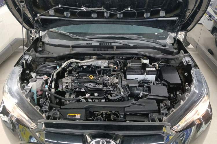 Used Toyota FRONTLANDER 2023 2.0L CVT Elite Edition Engine Bay
