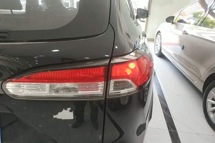 Used Toyota FRONTLANDER 2023 2.0L CVT Elite Edition Exterior 3