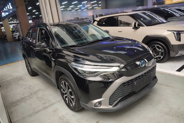 Used Toyota FRONTLANDER 2023 2.0L Smart Electric Hybrid Dual-Engine Deluxe Version Front Right 45 Deg