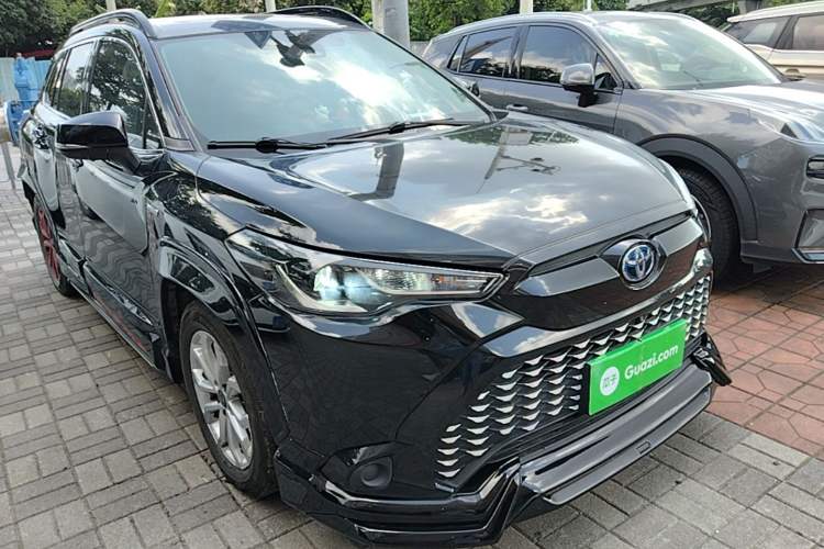 Used Toyota FRONTLANDER 2023 2.0L Smart Electric Hybrid Dual-Engine Leading Edition Front Right 45 Deg