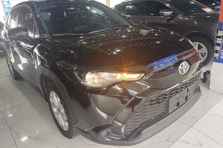Used Toyota FRONTLANDER 2023 2.0L CVT Elite Edition Front Right 45 Deg