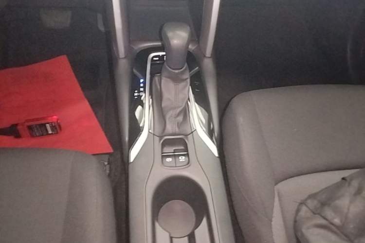 Used Toyota FRONTLANDER 2023 2.0L CVT Elite Edition Gear Lever