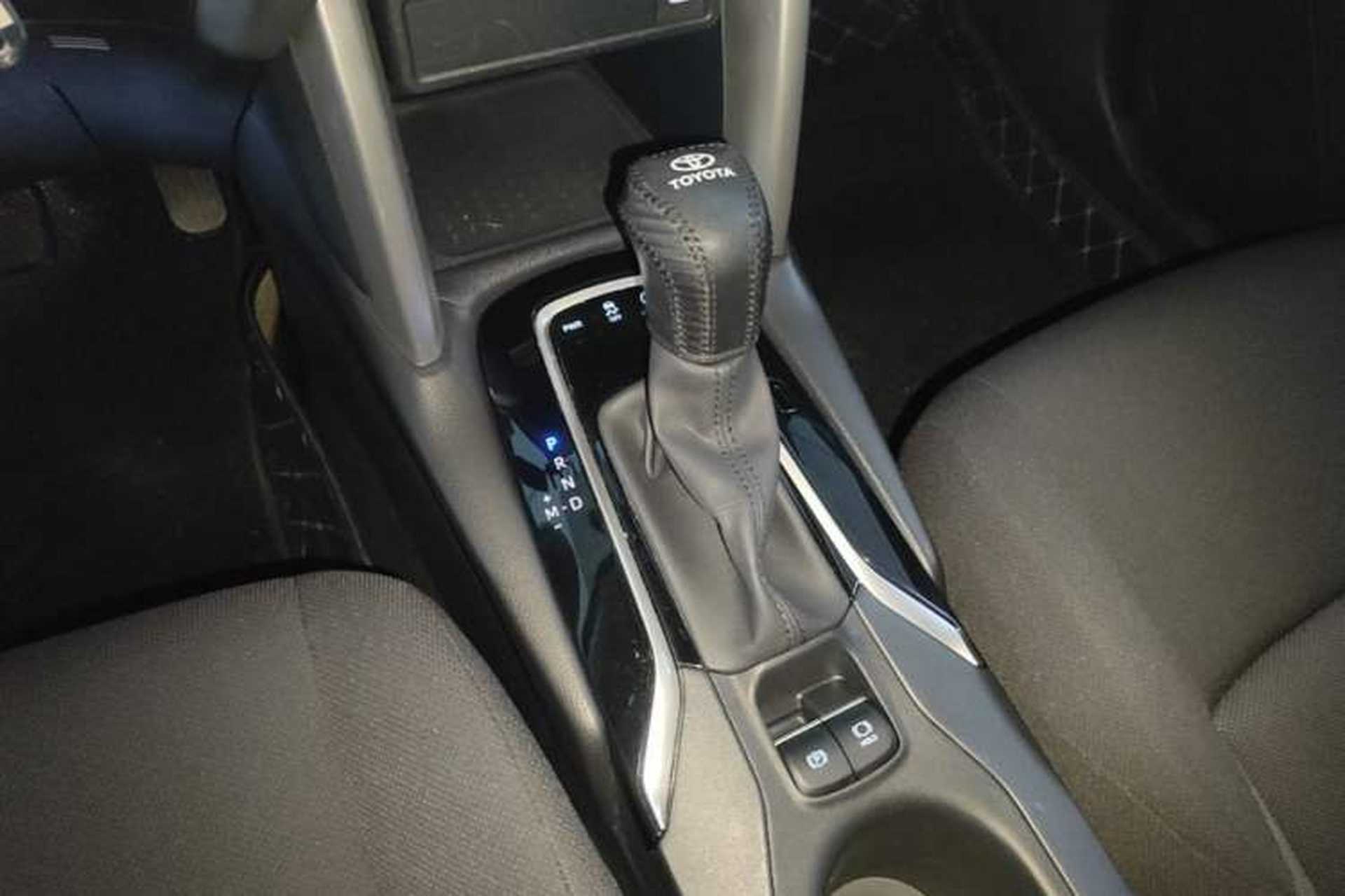 Used Toyota FRONTLANDER 2023 2.0L CVT Elite Edition Gear Lever