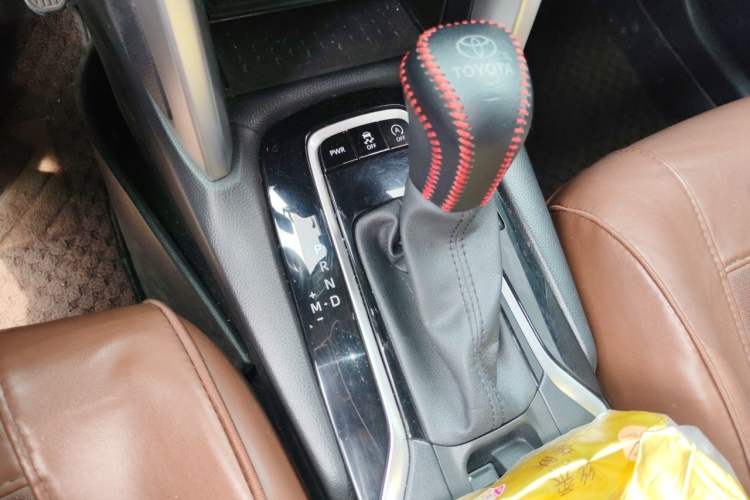 Used Toyota FRONTLANDER 2023 2.0L CVT Leading Edition Gear Lever