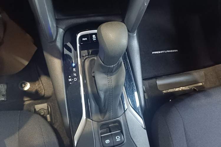 Used Toyota FRONTLANDER 2023 2.0L CVT Elite Edition Gear Lever