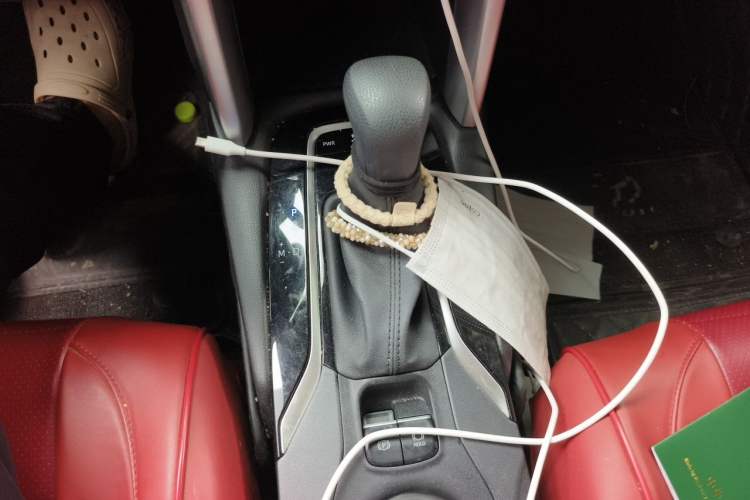 Used Toyota FRONTLANDER 2023 2.0L CVT Elite Edition Gear Lever