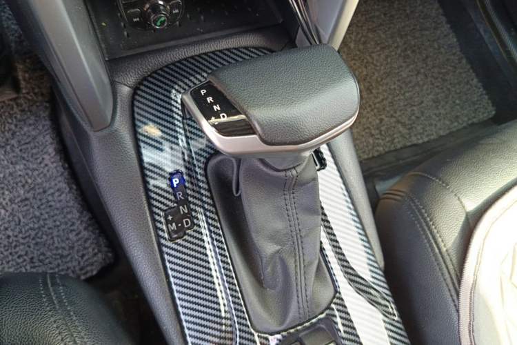 Used Toyota FRONTLANDER 2023 2.0L CVT Elite Edition Gear Lever