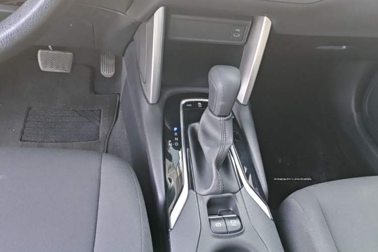 Used Toyota FRONTLANDER 2023 2.0L CVT Leading Edition Gear Lever