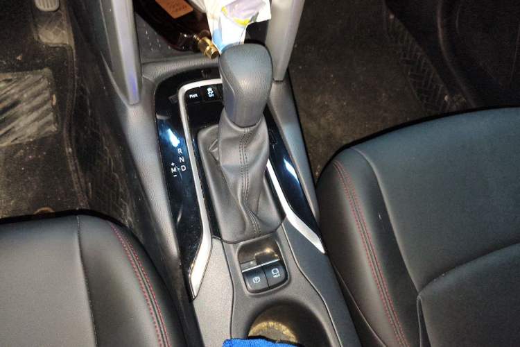 Used Toyota FRONTLANDER 2023 2.0L CVT Leading Edition Gear Lever