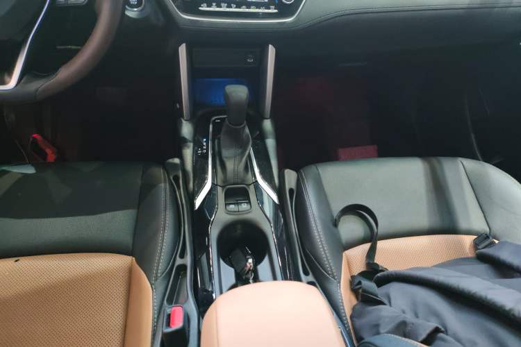 Used Toyota FRONTLANDER 2023 2.0L CVT Sport Edition Gear Lever