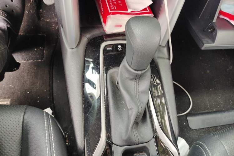 Used Toyota FRONTLANDER 2023 2.0L CVT Luxury Edition Gear Lever