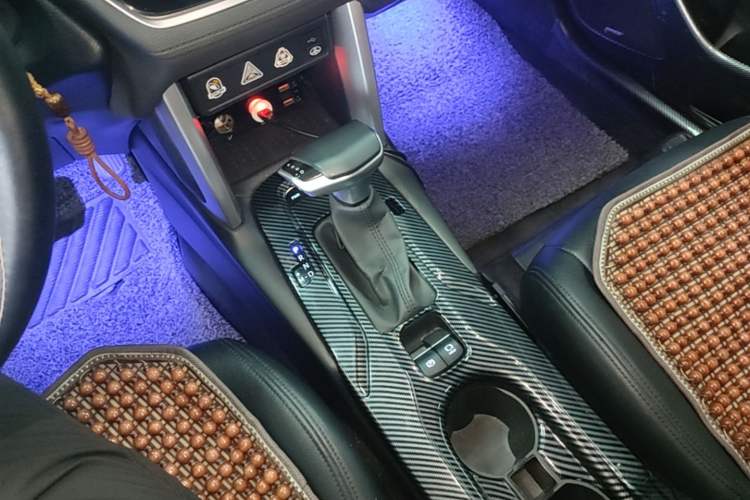 Used Toyota FRONTLANDER 2023 2.0L CVT Elite Edition Gear Lever