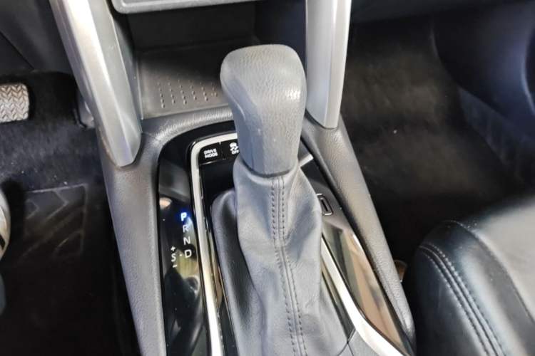 Used Toyota FRONTLANDER 2023 2.0L Smart Electric Hybrid Dual-Engine Leading Edition Gear Lever