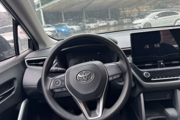 Used Toyota FRONTLANDER 2023 2.0L CVT Elite Edition Interior 2