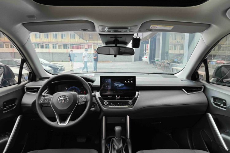 Used Toyota FRONTLANDER 2023 2.0L CVT Leading Edition Interior 2