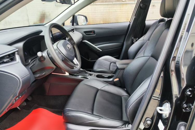 Used Toyota FRONTLANDER 2023 2.0L CVT Leading Edition Interior 2