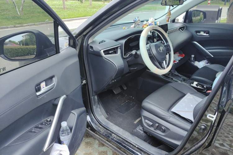 Used Toyota FRONTLANDER 2023 2.0L CVT Luxury Edition Interior 3