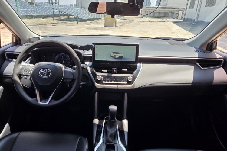 Used Toyota FRONTLANDER 2023 2.0L CVT Elite Edition Interior 3