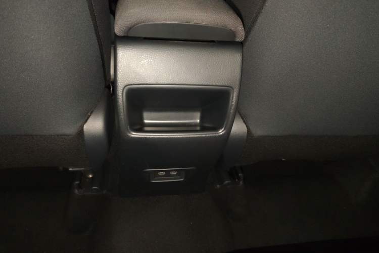 Used Toyota FRONTLANDER 2023 2.0L CVT Elite Edition Interior 3