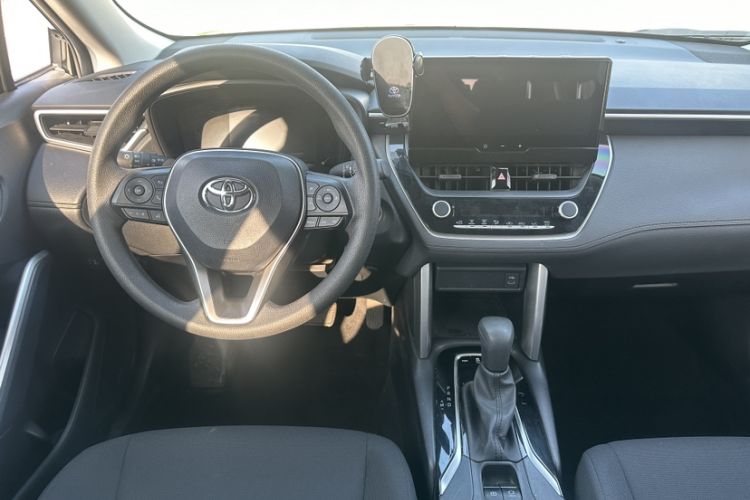 Used Toyota FRONTLANDER 2023 2.0L CVT Leading Edition Interior 3
