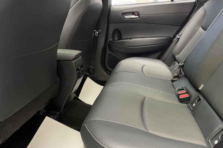 Used Toyota FRONTLANDER 2023 2.0L Smart Electric Hybrid Dual-Engine Deluxe Version Interior 4