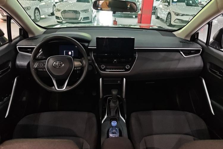 Used Toyota FRONTLANDER 2023 2.0L CVT Elite Edition Interior 4