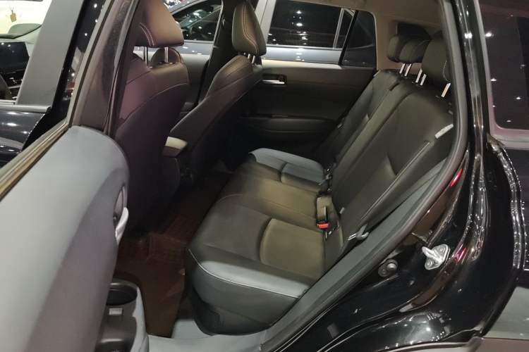 Used Toyota FRONTLANDER 2023 2.0L Smart Electric Hybrid Dual-Engine Luxury Edition Interior 4