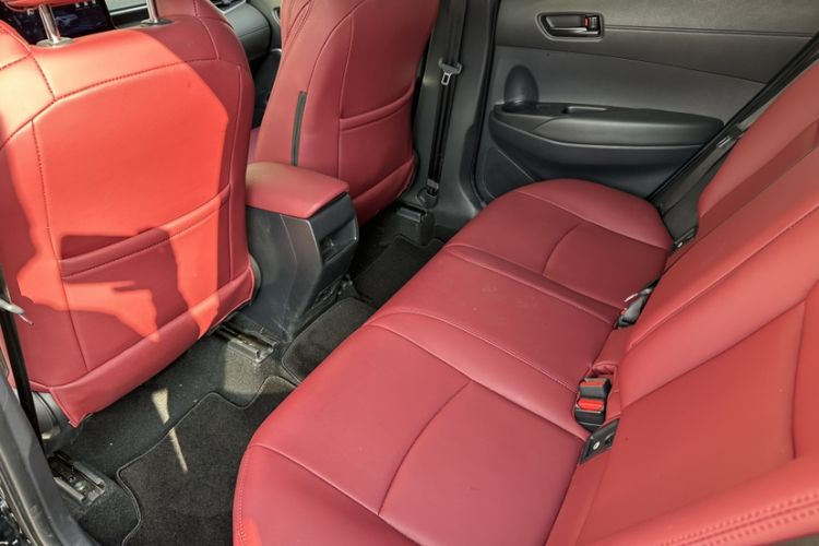 Used Toyota FRONTLANDER 2023 2.0L CVT Leading Edition Interior 5