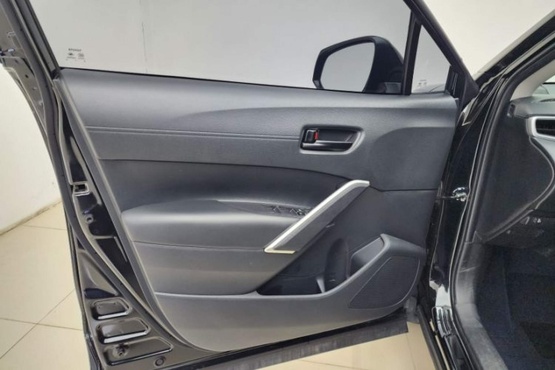 Used Toyota FRONTLANDER 2023 2.0L CVT Elite Edition Interior 6