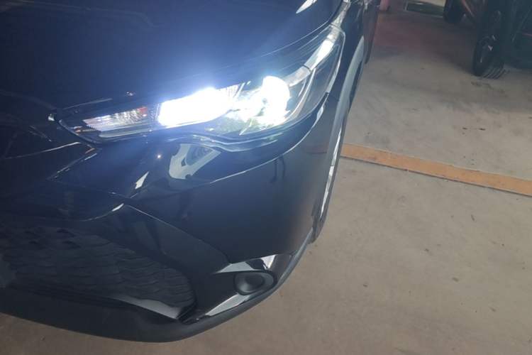 Used Toyota FRONTLANDER 2023 2.0L Smart Electric Hybrid Dual-Engine Leading Edition Left Front Headlight