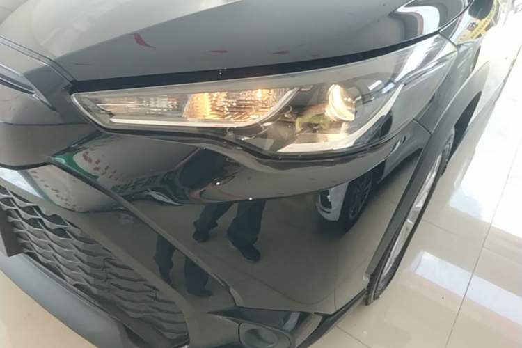 Used Toyota FRONTLANDER 2023 2.0L CVT Elite Edition Left Front Headlight