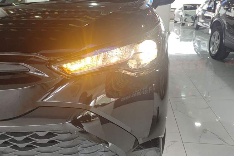 Used Toyota FRONTLANDER 2023 2.0L CVT Elite Edition Left Front Headlight