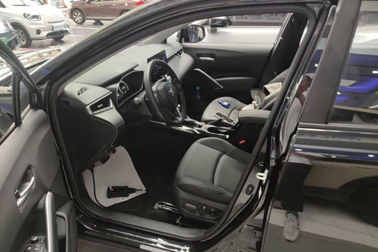 Used Toyota FRONTLANDER 2023 2.0L Smart Electric Hybrid Dual-Engine Deluxe Version Left Front Seat