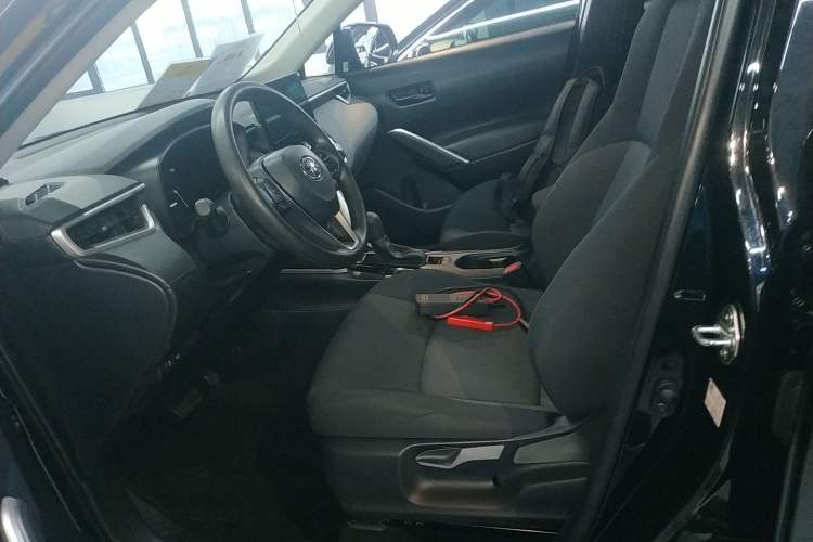 Used Toyota FRONTLANDER 2023 2.0L CVT Leading Edition Left Front Seat