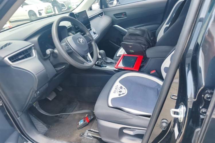 Used Toyota FRONTLANDER 2023 2.0L CVT Elite Edition Left Front Seat