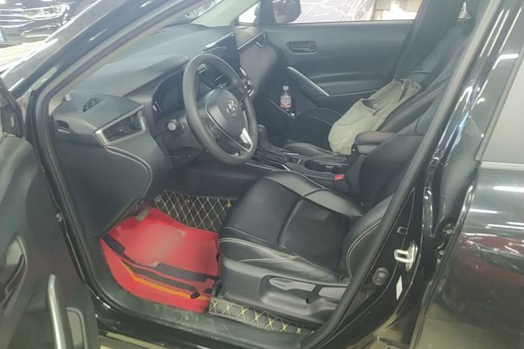 Used Toyota FRONTLANDER 2023 2.0L CVT Elite Edition Left Front Seat
