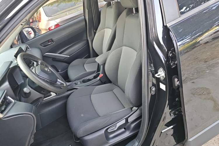 Used Toyota FRONTLANDER 2023 2.0L CVT Leading Edition Left Front Seat
