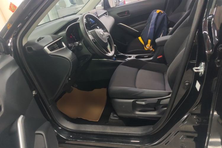 Used Toyota FRONTLANDER 2023 2.0L CVT Elite Edition Left Front Seat