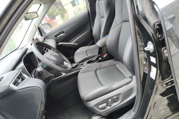 Used Toyota FRONTLANDER 2023 2.0L Smart Electric Hybrid Dual-Engine Luxury Edition Left Front Seat