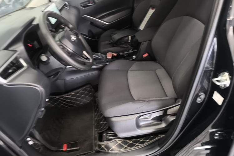 Used Toyota FRONTLANDER 2023 2.0L CVT Elite Edition Left Front Seat